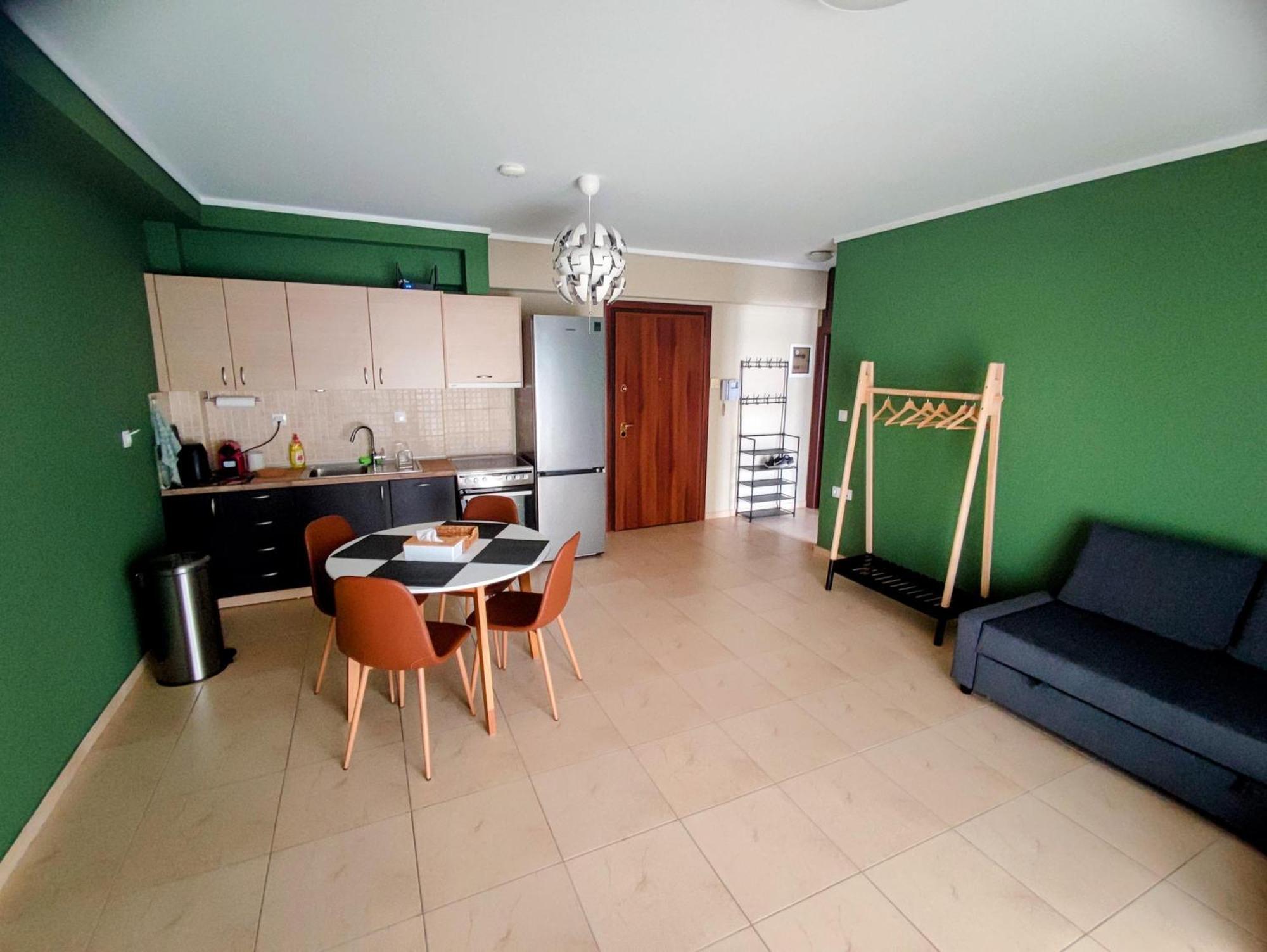 Cozy Apt! Friends & Family - Private Paid Parking Thessaloníki Eksteriør bilde